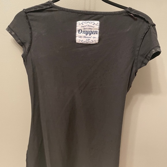 Small woman’s tee - Picture 5 of 6